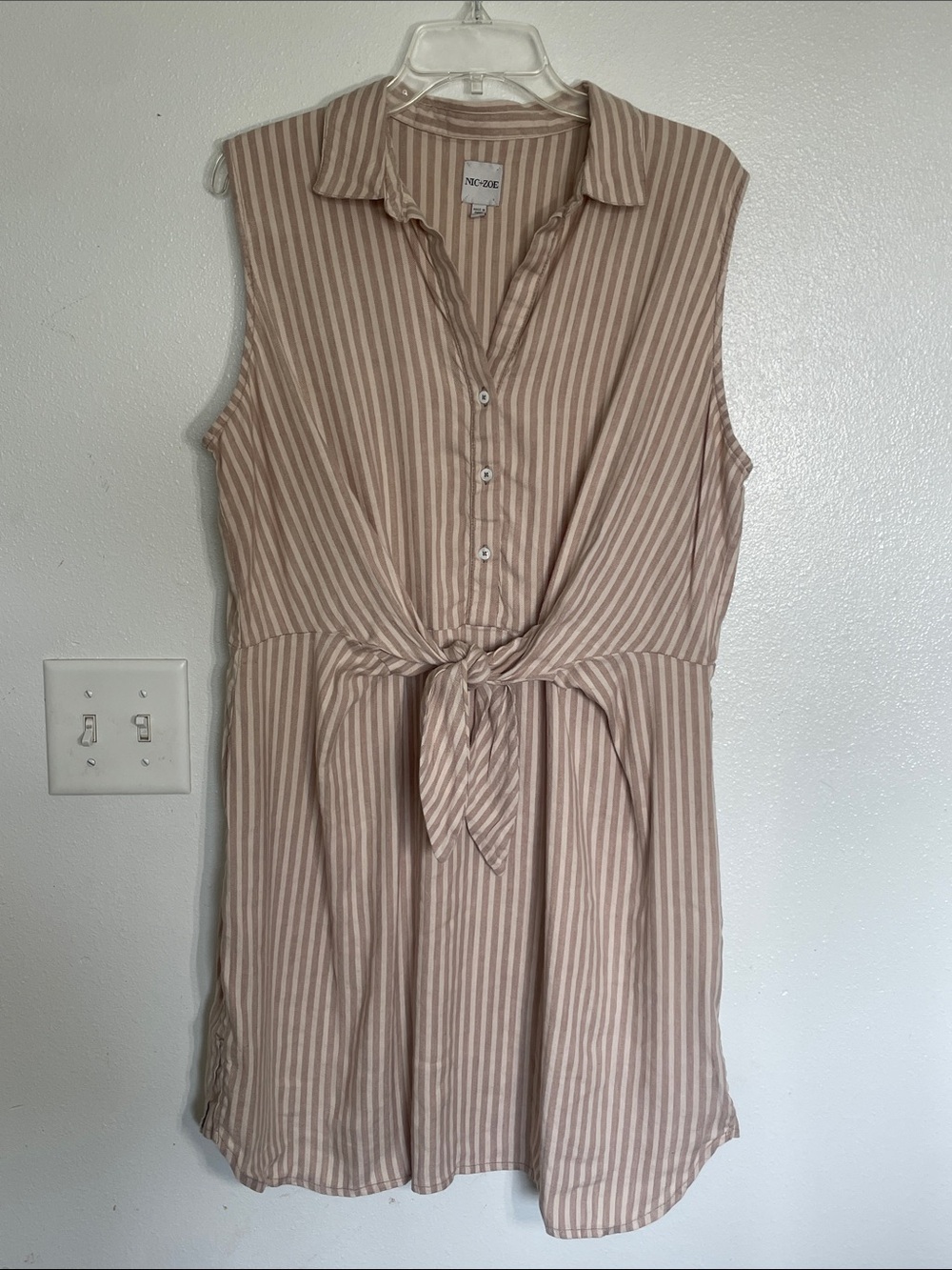 NIC+ZOE Sleeveless Stripe Tie-Front Tunic Dress in Beige & Cream
